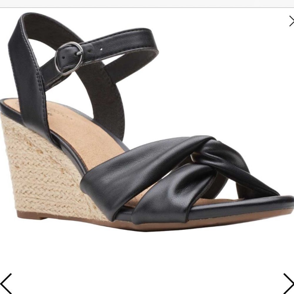 New in Box Clarks Margee Beth Wedge Black Espadrille Ankle Strap Sandals 11 11W